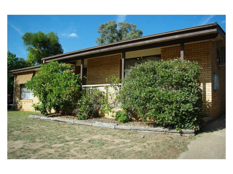 82 Onkaparinga Crescent, Kaleen ACT 2617