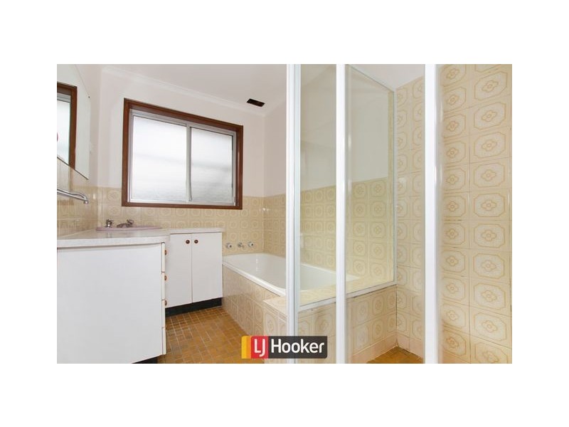 105 Baracchi Crescent, Giralang ACT 2617