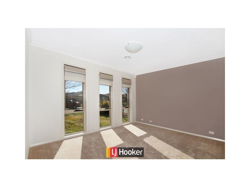 27 Howmans Street, Harrison ACT 2914