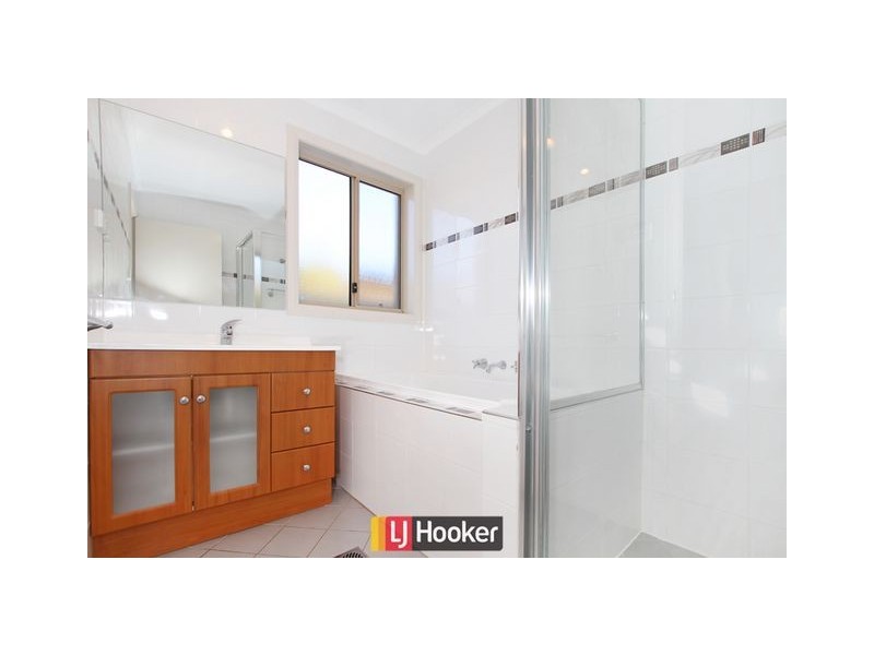 27 Howmans Street, Harrison ACT 2914