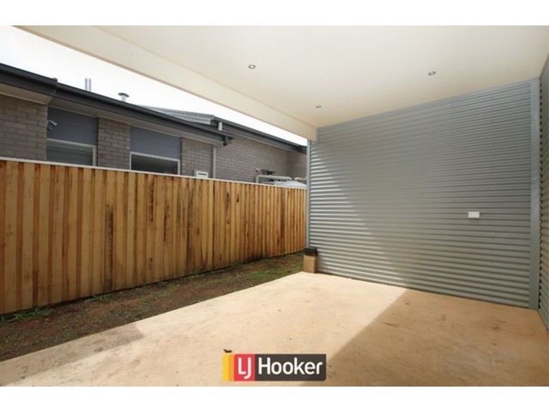 37 Kings Canyon Drive, Harrison ACT 2914