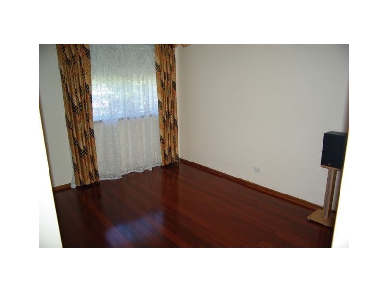 16 Powers Place, Latham ACT 2615