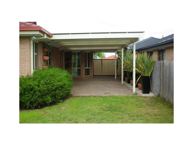 13 Akubra Place, Dunlop ACT 2615