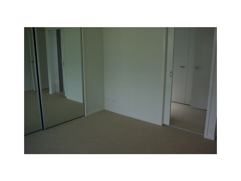 90/329 Flemington Road, Franklin ACT 2913