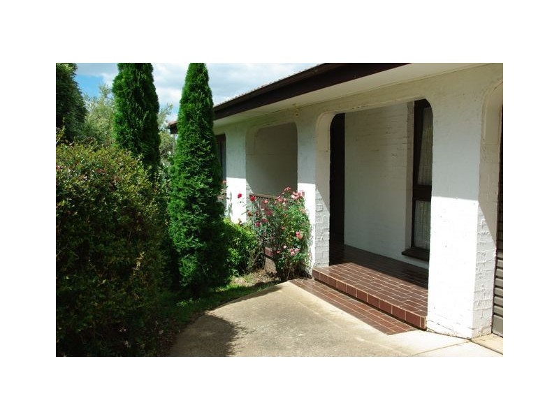 4 Tanda Place, Giralang ACT 2617