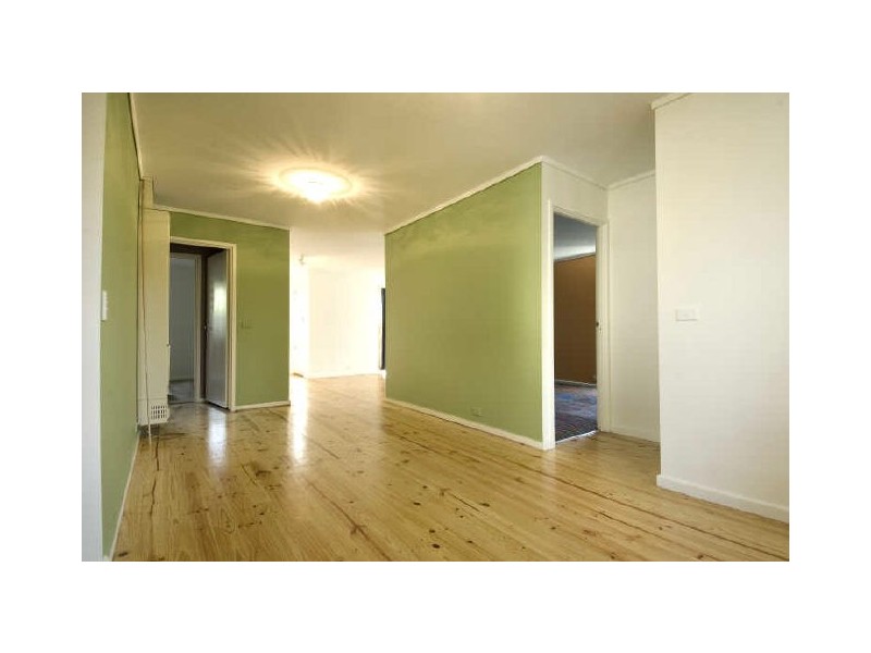 10 Geeves Court, Charnwood ACT 2615