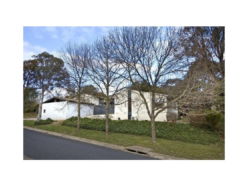 2 Cooney Court, Charnwood ACT 2615
