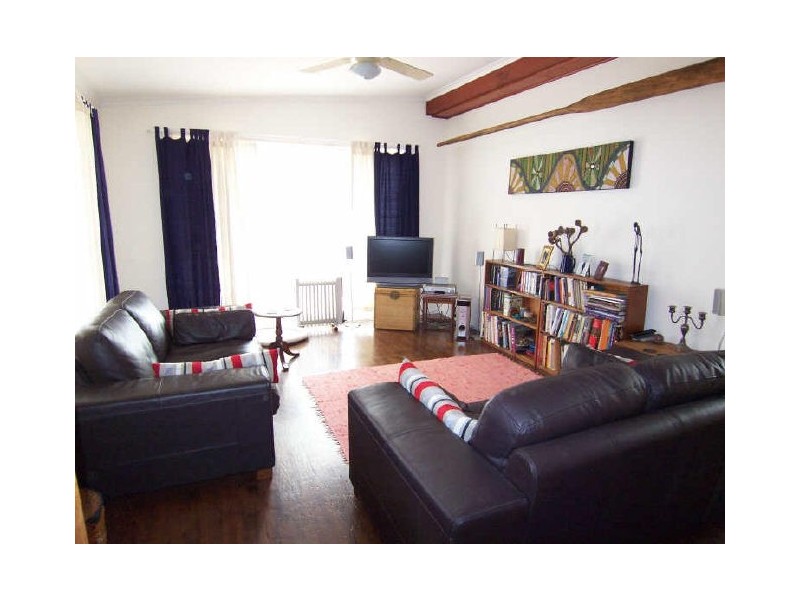 27 Castieau Street, Higgins ACT 2615