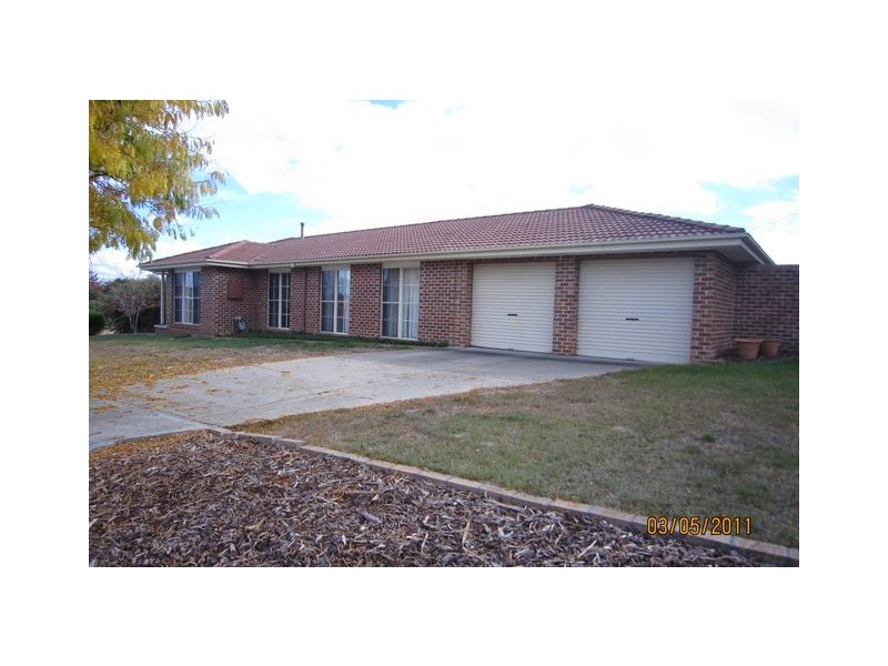 52 Twelve Trees Crescent, Florey ACT 2615