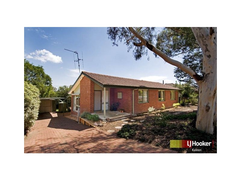17 Lenehan Street, Giralang ACT 2617