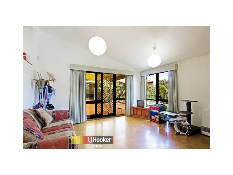 17 Lenehan Street, Giralang ACT 2617
