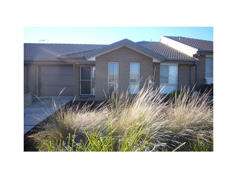 12 Hazelton Street, Macgregor ACT 2615