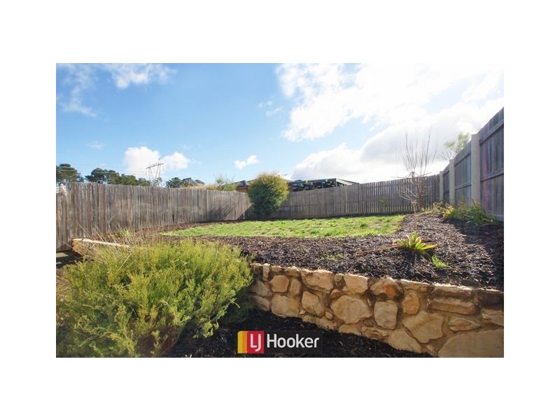 12 Hazelton Street, Macgregor ACT 2615