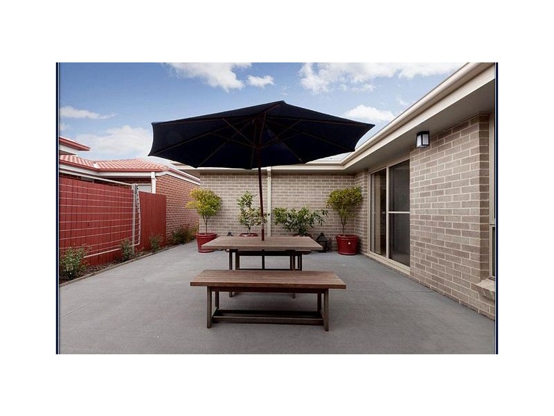 9 Olga Marsters Street, Franklin ACT 2913