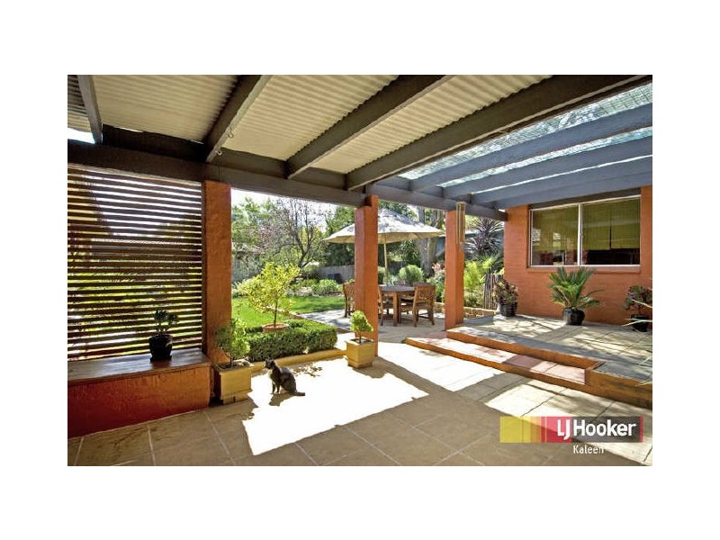 14 Phoenix Place, Giralang ACT 2617