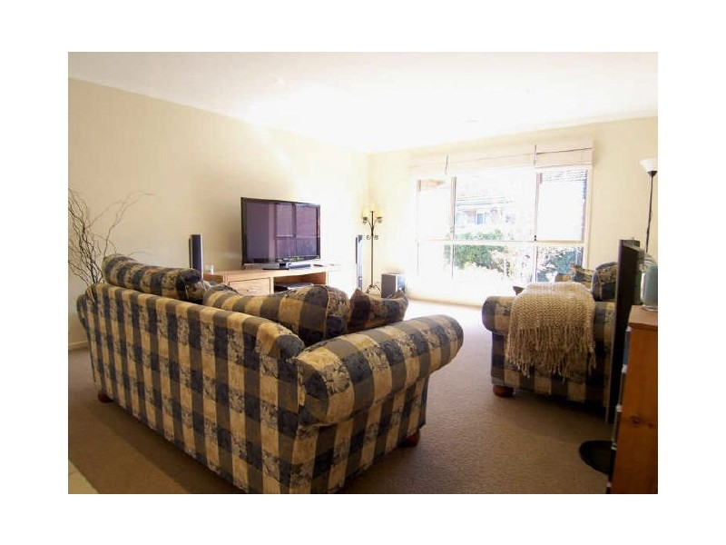 16 Splayd Place, Dunlop ACT 2615