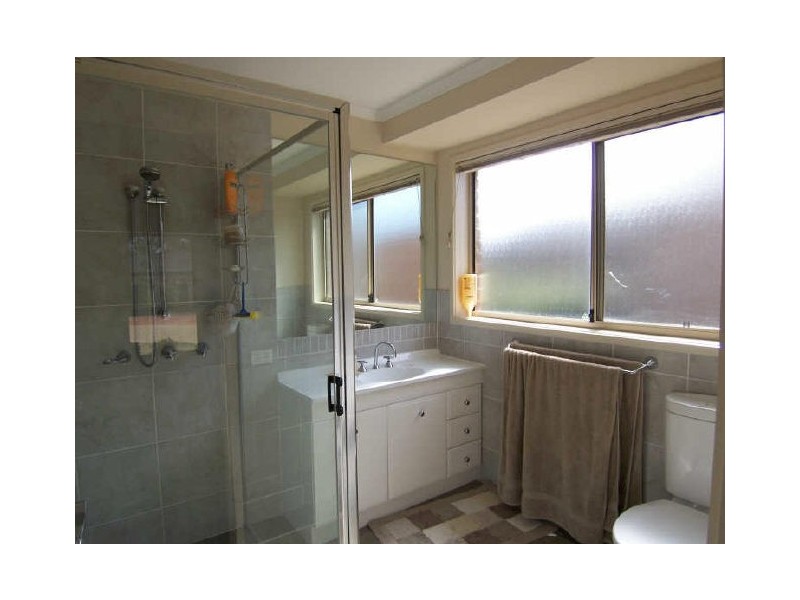 16 Splayd Place, Dunlop ACT 2615