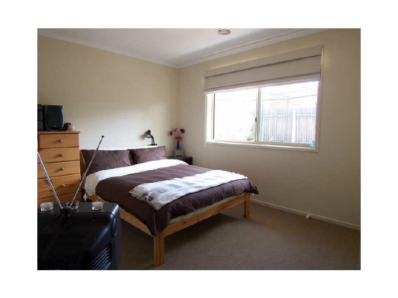 16 Splayd Place, Dunlop ACT 2615