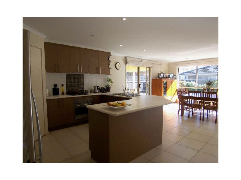 16 Splayd Place, Dunlop ACT 2615