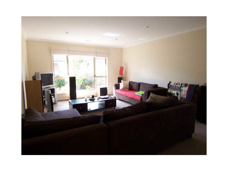 16 Splayd Place, Dunlop ACT 2615