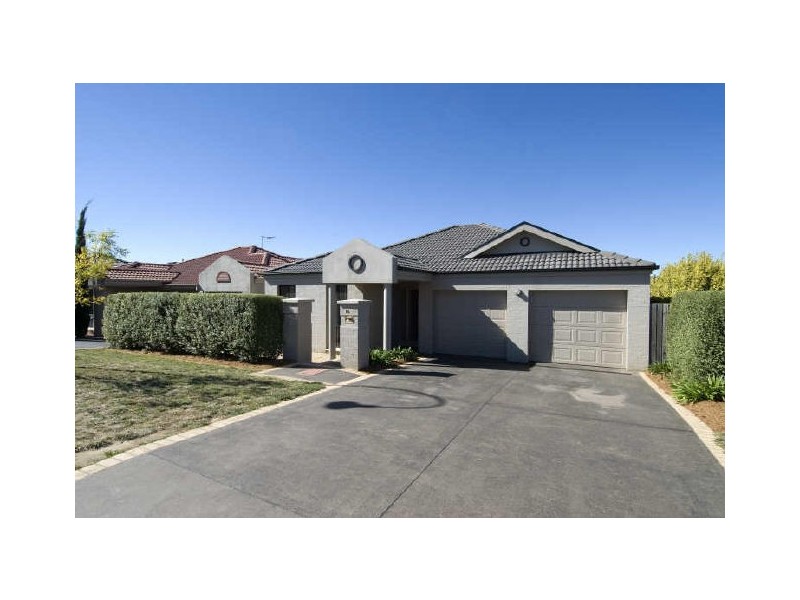 16 May Mills Close, Nicholls ACT 2913