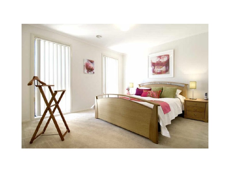 16 May Mills Close, Nicholls ACT 2913