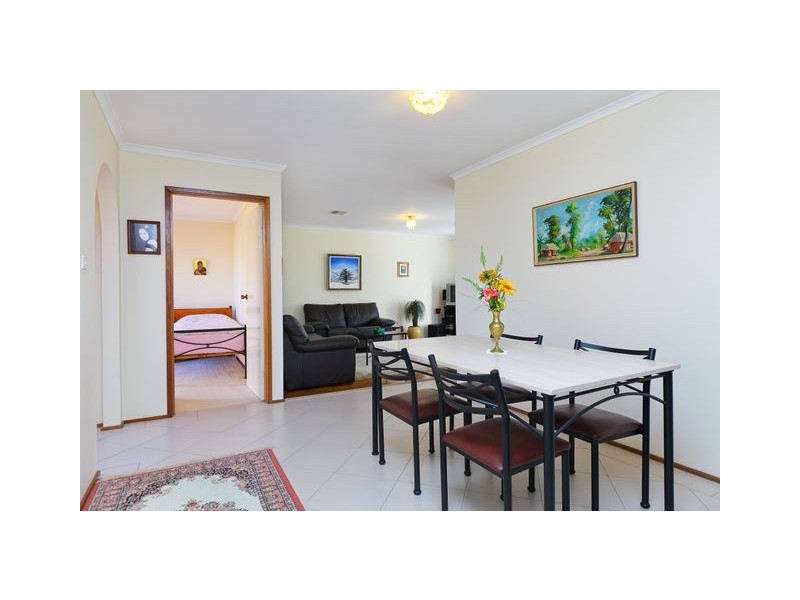 8 Edney Place, Isaacs ACT 2607