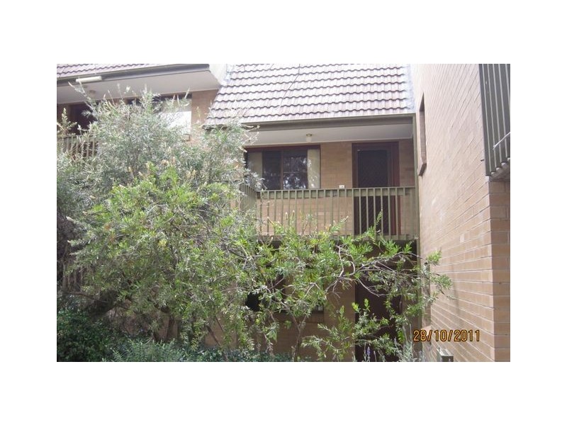 4/2 Playfair Place, Belconnen ACT 2617
