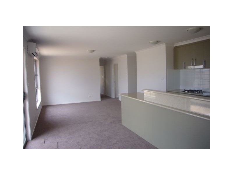 142 Macfarlane Burnett Avenue, Macgregor ACT 2615