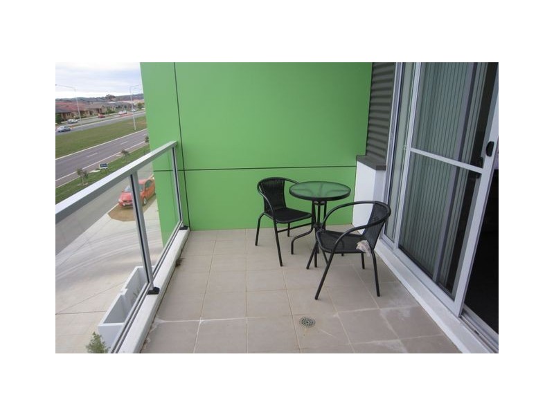 17/329 Flemington Road, Franklin ACT 2913