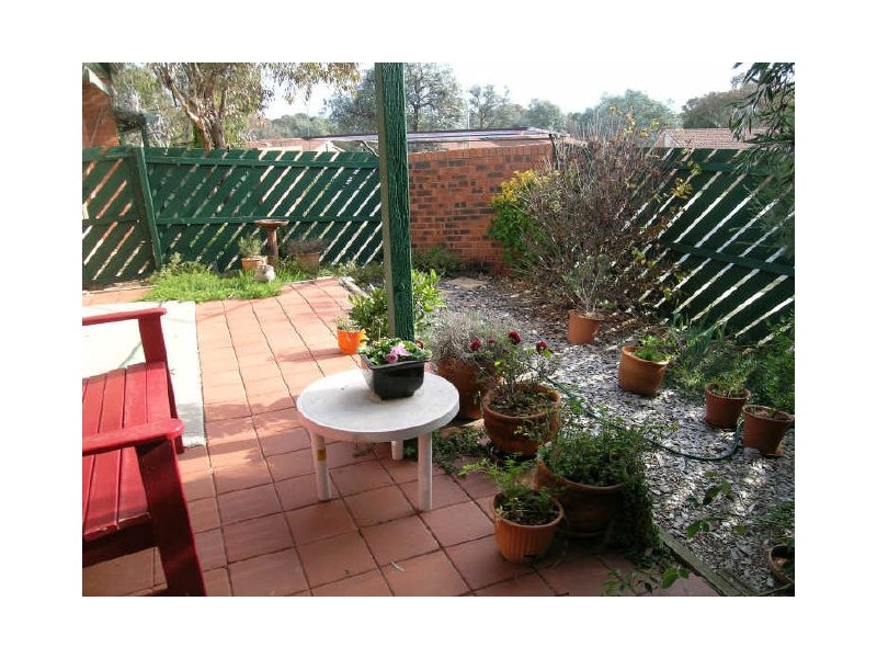 2/32 Crisp Circuit, Bruce ACT 2617