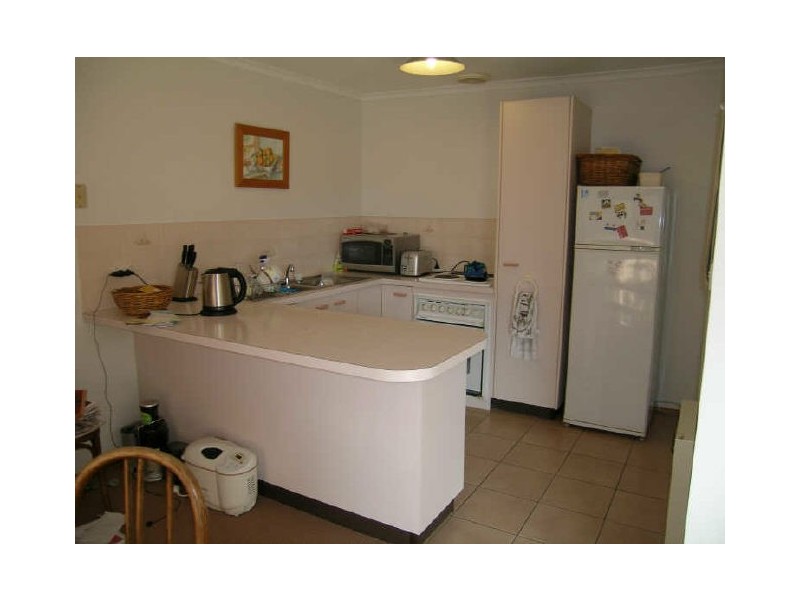 2/32 Crisp Circuit, Bruce ACT 2617