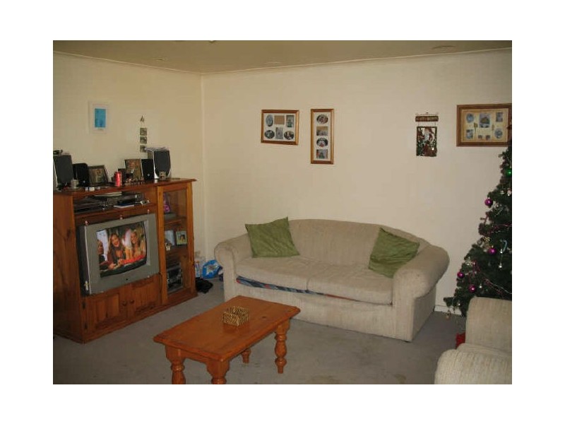 8 Schaffer Place, Charnwood ACT 2615