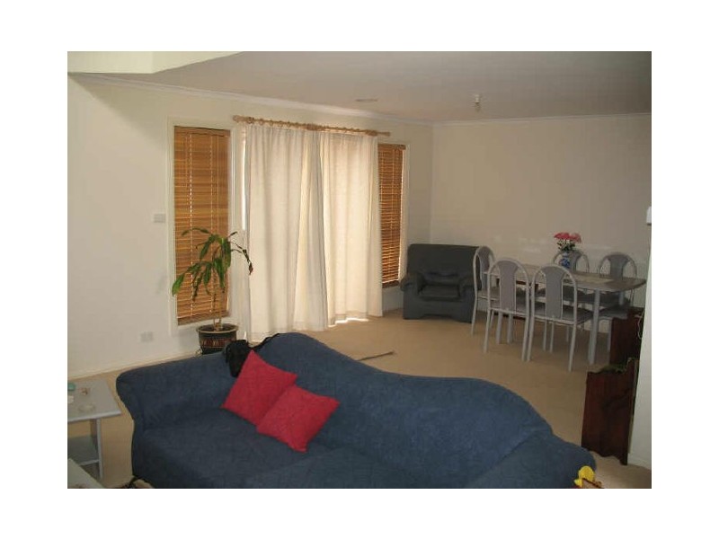 16/2 Yule Street, Amaroo ACT 2914