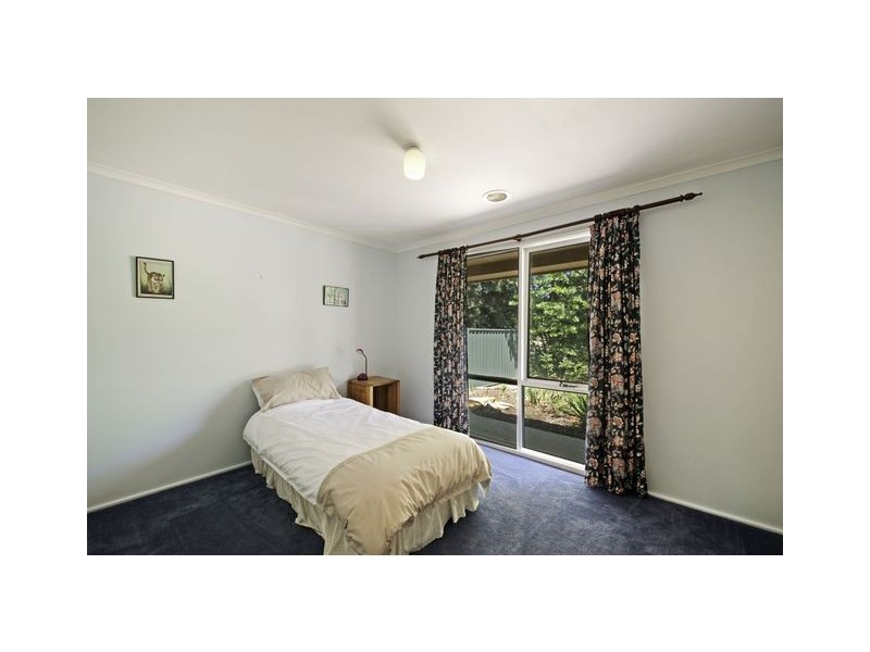 2 Ashburton Cct, Kaleen ACT 2617