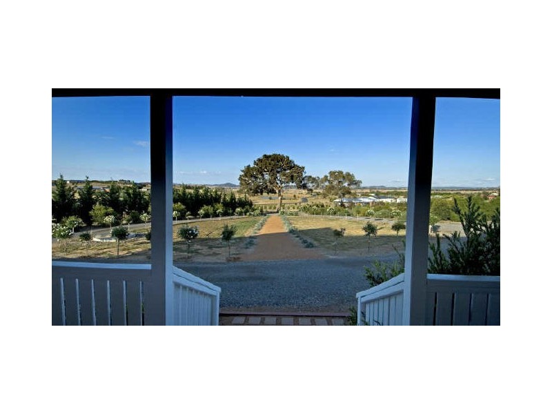 3 Southdown Avenue, Murrumbateman NSW 2582