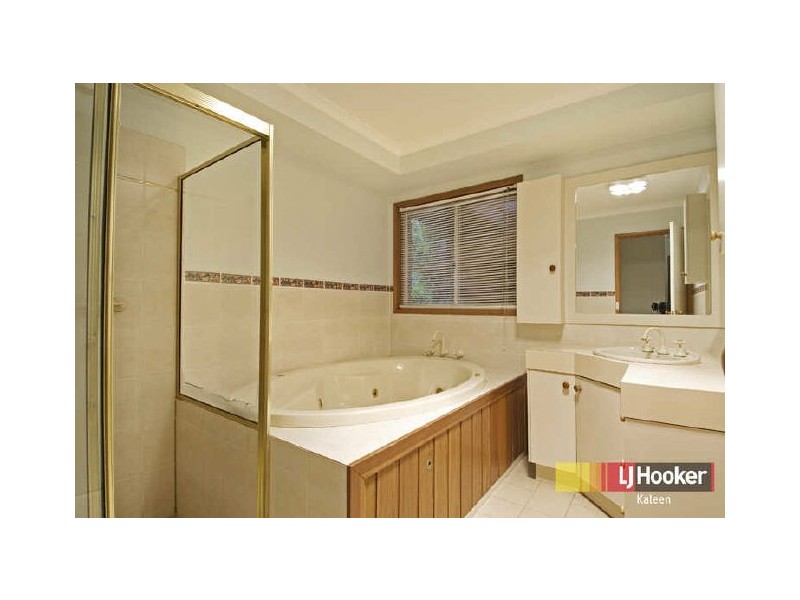 8 Alma Close, Palmerston ACT 2913