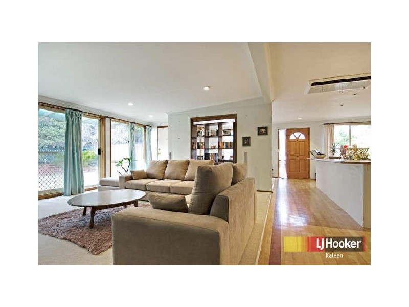 8 Alma Close, Palmerston ACT 2913