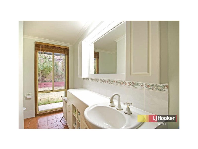 8 Alma Close, Palmerston ACT 2913