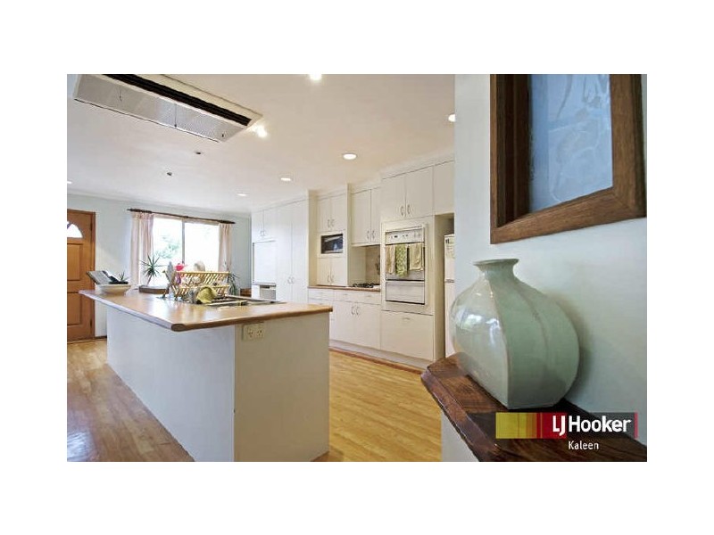 8 Alma Close, Palmerston ACT 2913