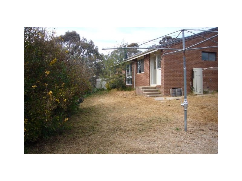 4 Selby Place, Charnwood ACT 2615