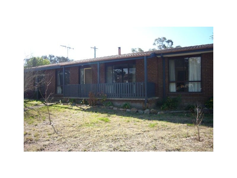 15 Bertram Street, Fadden ACT 2904