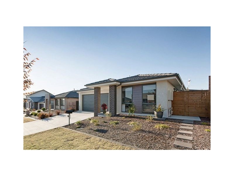 10 Rubeo Street, Forde ACT 2914