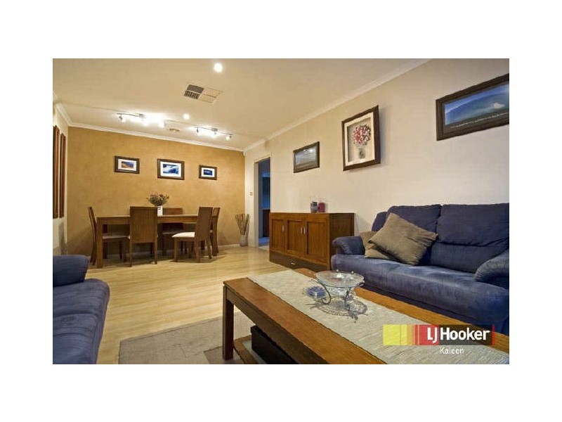 5 Swallow Street, Dunlop ACT 2615