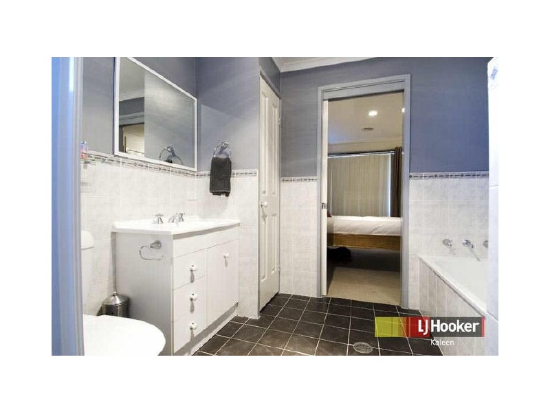 5 Doutney Place, Dunlop ACT 2615