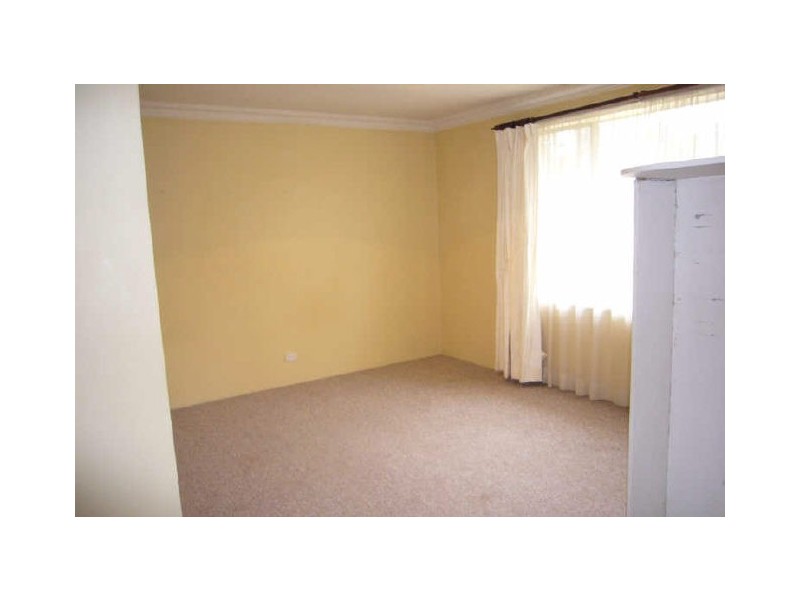 12 Belconnen Way, Page ACT 2614