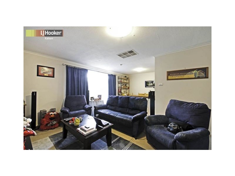 4 Forsyth Place, Charnwood ACT 2615