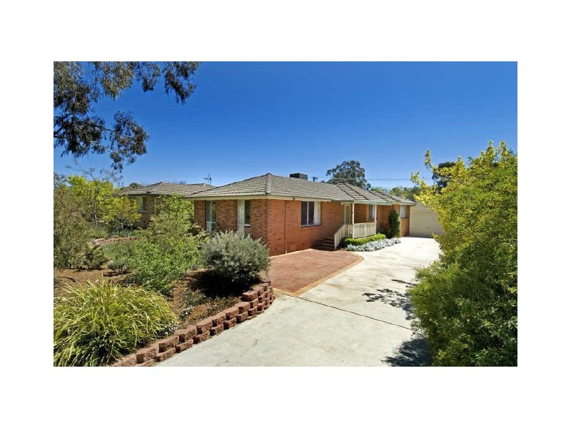 10 Powers Place, Latham ACT 2615
