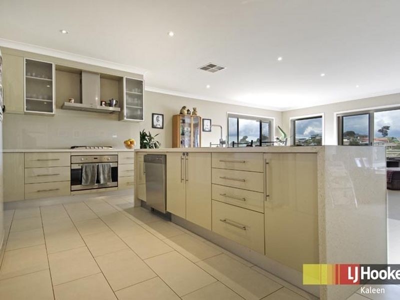 2 Evan Place, Jerrabomberra NSW 2619