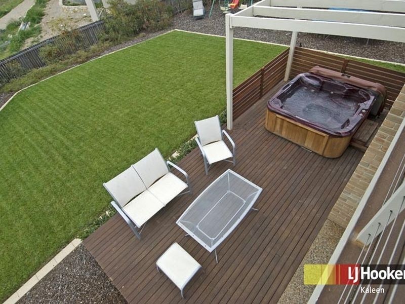 2 Evan Place, Jerrabomberra NSW 2619